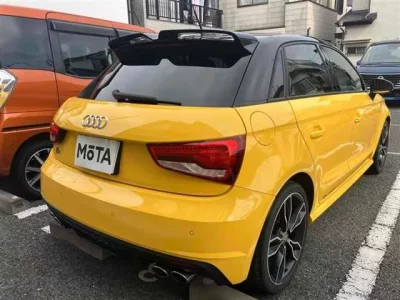Audi S1