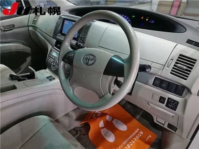 Toyota ESTIMA HYBRID