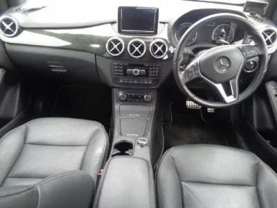 Mercedes-Benz B CLASS