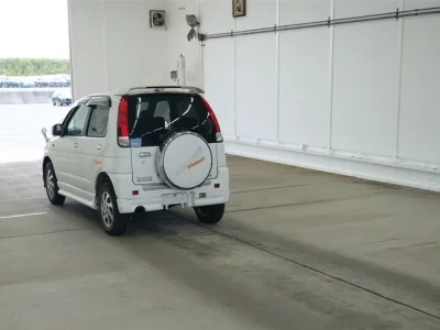 Daihatsu TERIOS KID