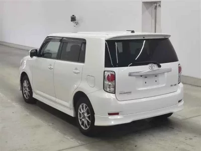 Toyota COROLLA RUMION