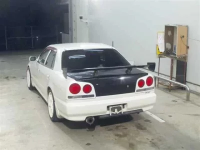 Nissan SKYLINE