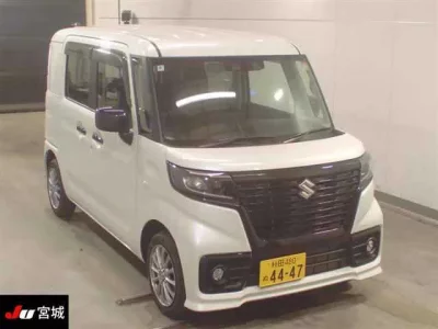 Suzuki SPACIA BASE