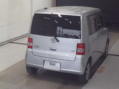 Toyota PIXIS SPACE