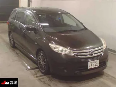 Nissan LAFESTA