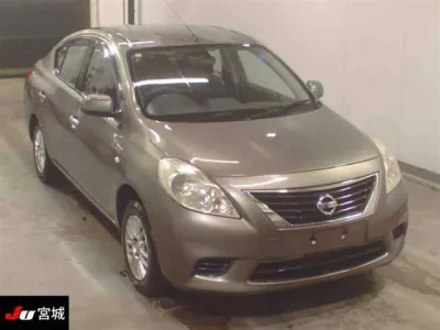 Nissan TIIDA LATIO