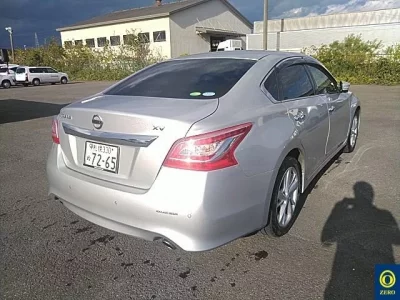 Nissan TEANA