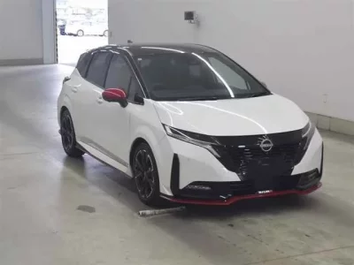 Nissan AURA