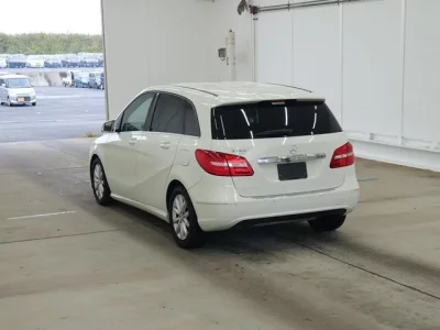 Mercedes-Benz B CLASS