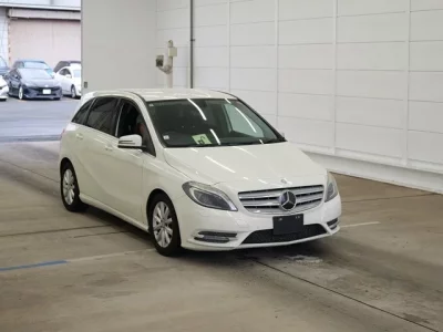 Mercedes-Benz B CLASS
