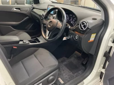 Mercedes-Benz B CLASS