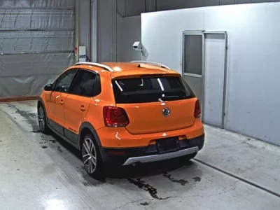 Volkswagen CROSS POLO