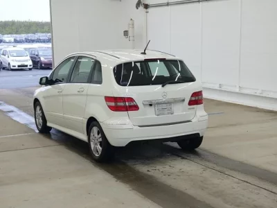 Mercedes-Benz B CLASS