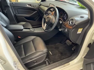 Mercedes-Benz B CLASS