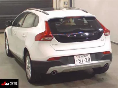 Volvo V40