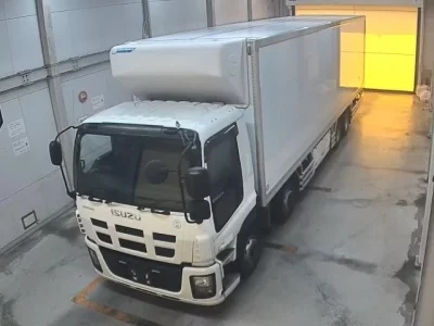 Isuzu TRUCK