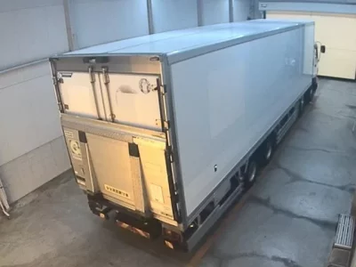 Isuzu TRUCK