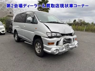 Mitsubishi DELICA