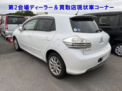 Toyota BLADE