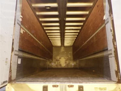 Isuzu TRUCK