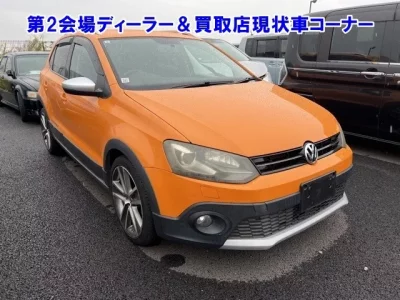 Volkswagen CROSS POLO