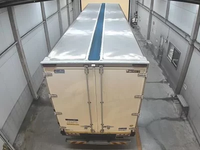 Isuzu TRUCK