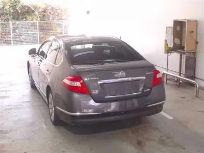 Nissan TEANA