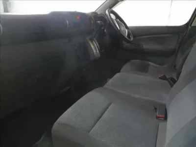 Isuzu COMO
