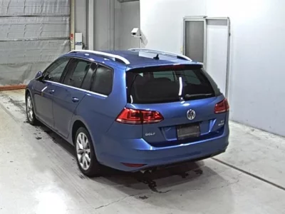 Volkswagen GOLF VARIANT