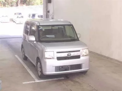 Toyota PIXIS SPACE