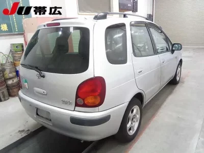 Toyota COROLLA SPACIO