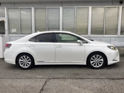 Lexus HS