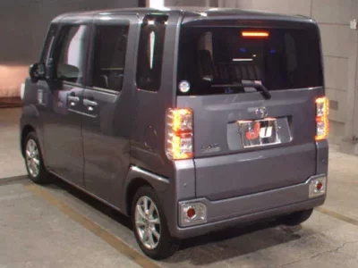 Toyota PIXIS MEGA