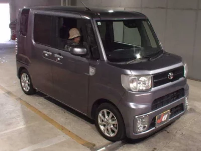 Toyota PIXIS MEGA