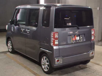 Toyota PIXIS MEGA