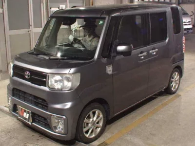 Toyota PIXIS MEGA