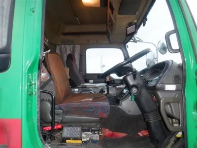 Isuzu TRUCK