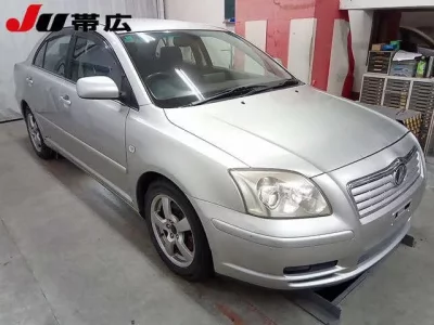 Toyota AVENSIS SEDAN