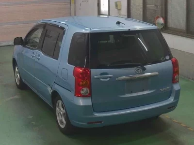 Toyota RAUM