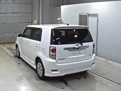 Toyota COROLLA RUMION