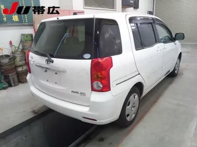 Toyota RAUM