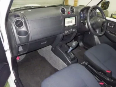 Nissan KIX