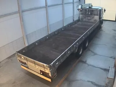 Isuzu TRUCK