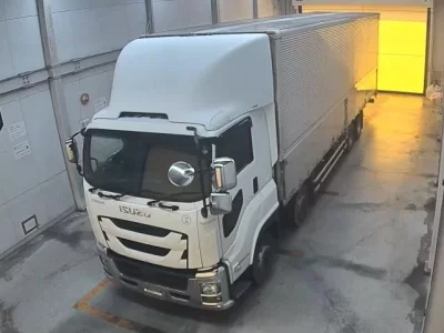 Isuzu TRUCK