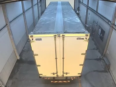 Isuzu TRUCK