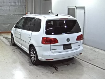 Volkswagen GOLF TOURAN