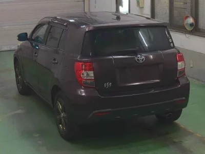 Toyota IST