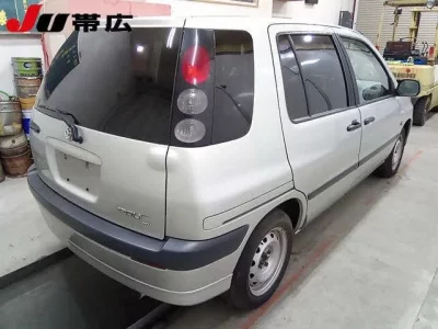 Toyota RAUM