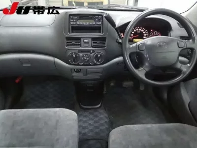 Toyota RAUM