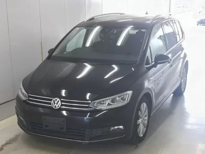 Volkswagen GOLF TOURAN